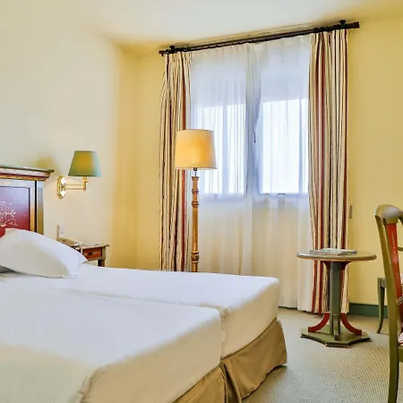 Velada Hotel 4*