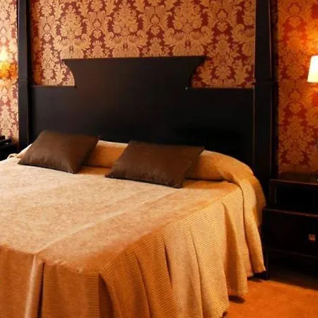 Velada Hotel 4*